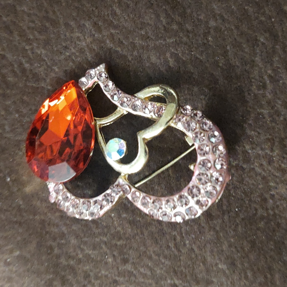 Crystal Heart Brooch with Red Teardrop Gem - Picture 3 of 3